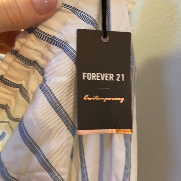 NWT Forever 21 Contemporary  jumpsuit - Picture 2 of 8